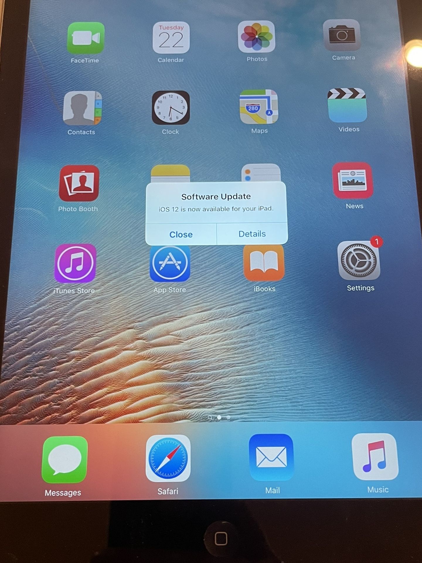 iPad Air 16gb Space Grey With Case