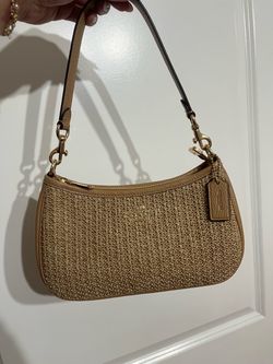 Authentic Coach straw Teri shoulder bag