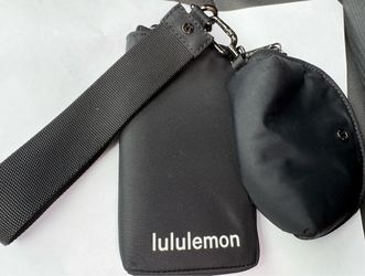 Lululemon dual pouch