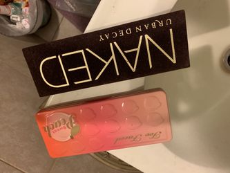 Naked eye shadow palette and too faced