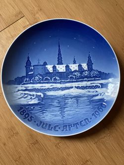 1960 B&G Bing Grondahl Jubilee Christmas Plate, 9”, Excellent Condition