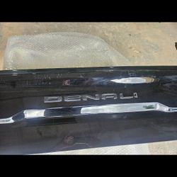 Gmc  Yukon, Denali Tailgate,  19-24