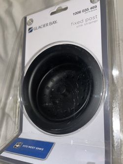 Glacier Bay Fixed Post Kitchen Sink Strainer - Stainless steel with matte black finish