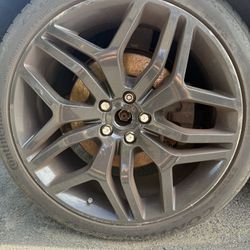 Land Rover 22” Rims