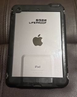 Used iPad Mini 2 with Case