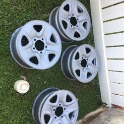 Toyota Tundra steel wheel