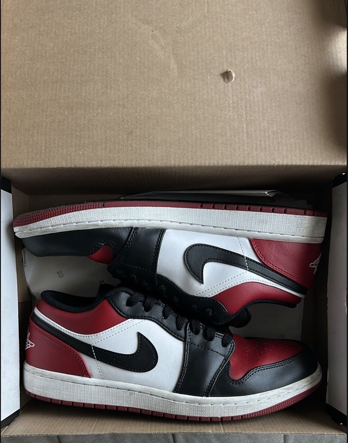 Jordan 1 Bred Toe Lows