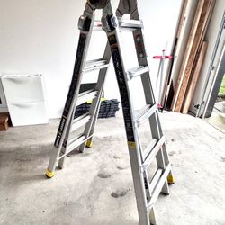 Gorilla 22 ft. Reach Aluminum Multi-Position Ladder w/ Project Bucket, Tool Hangers, 300 lbs. Load Capacity, Type 1A Duty Rating