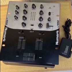 Numark DM1050 DJ 2 Channel Vintage Mixer DM 1050 W Power Cord Works Turns On CB3 