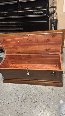 Lane Love chest