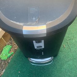 Trash Can 