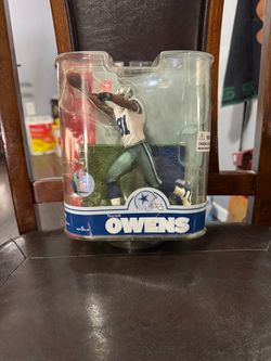 Terrell Owen’s McFarlane figure