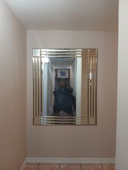 Wall mirror