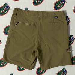 Mens Patagonia Quandary Workwear Comfort Lightweight Tan Shorts Size 34