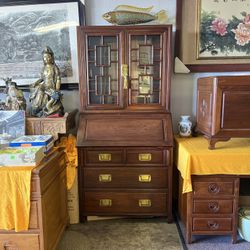 Antique/vintage Secretary Desk With Hatch