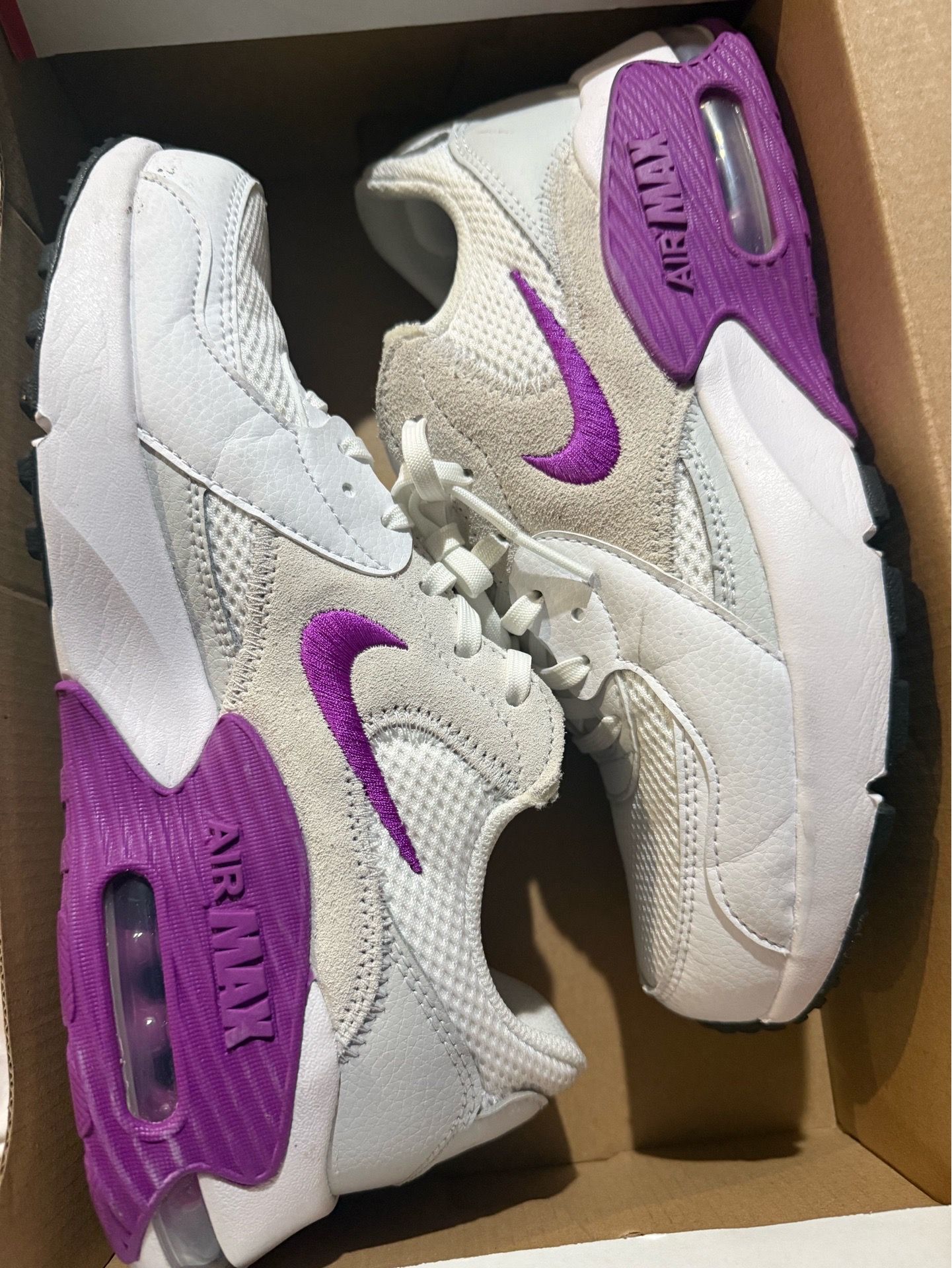Nike size 8w
