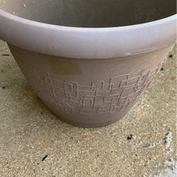 Large Plastic Pot  13x10