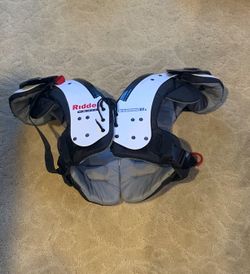 Riddell Football Shoulder Pads Medium