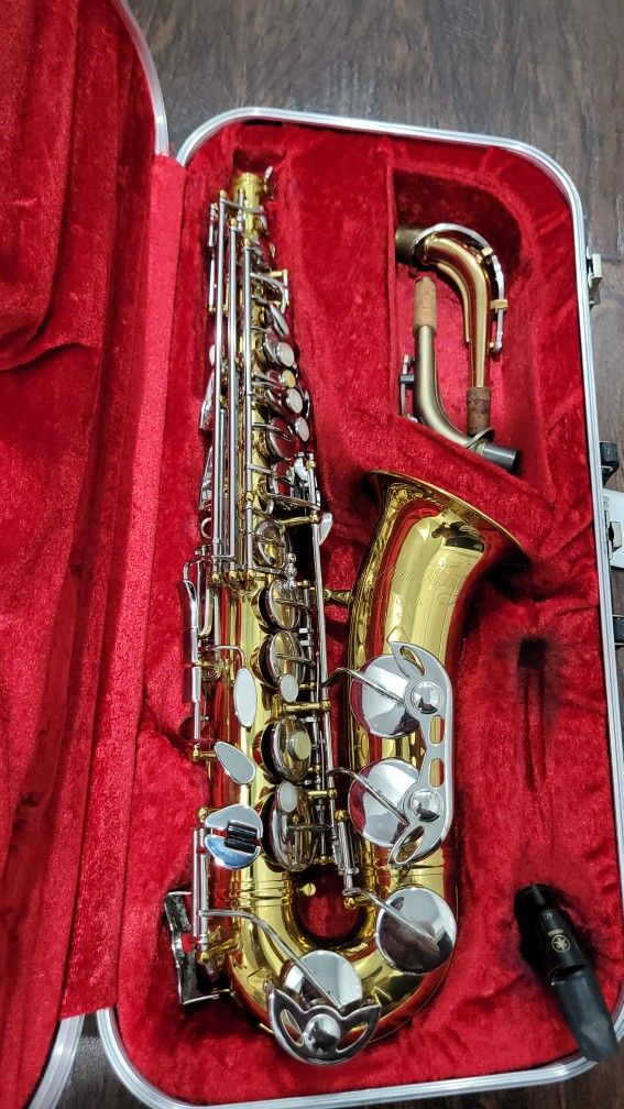Alto Saxophone Armstrong