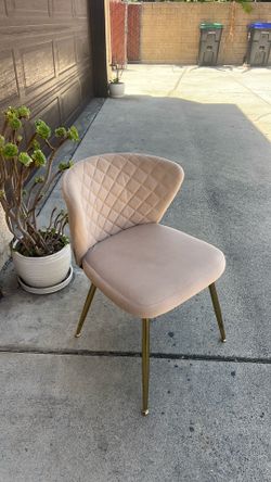 Pink and gold chairs x8
