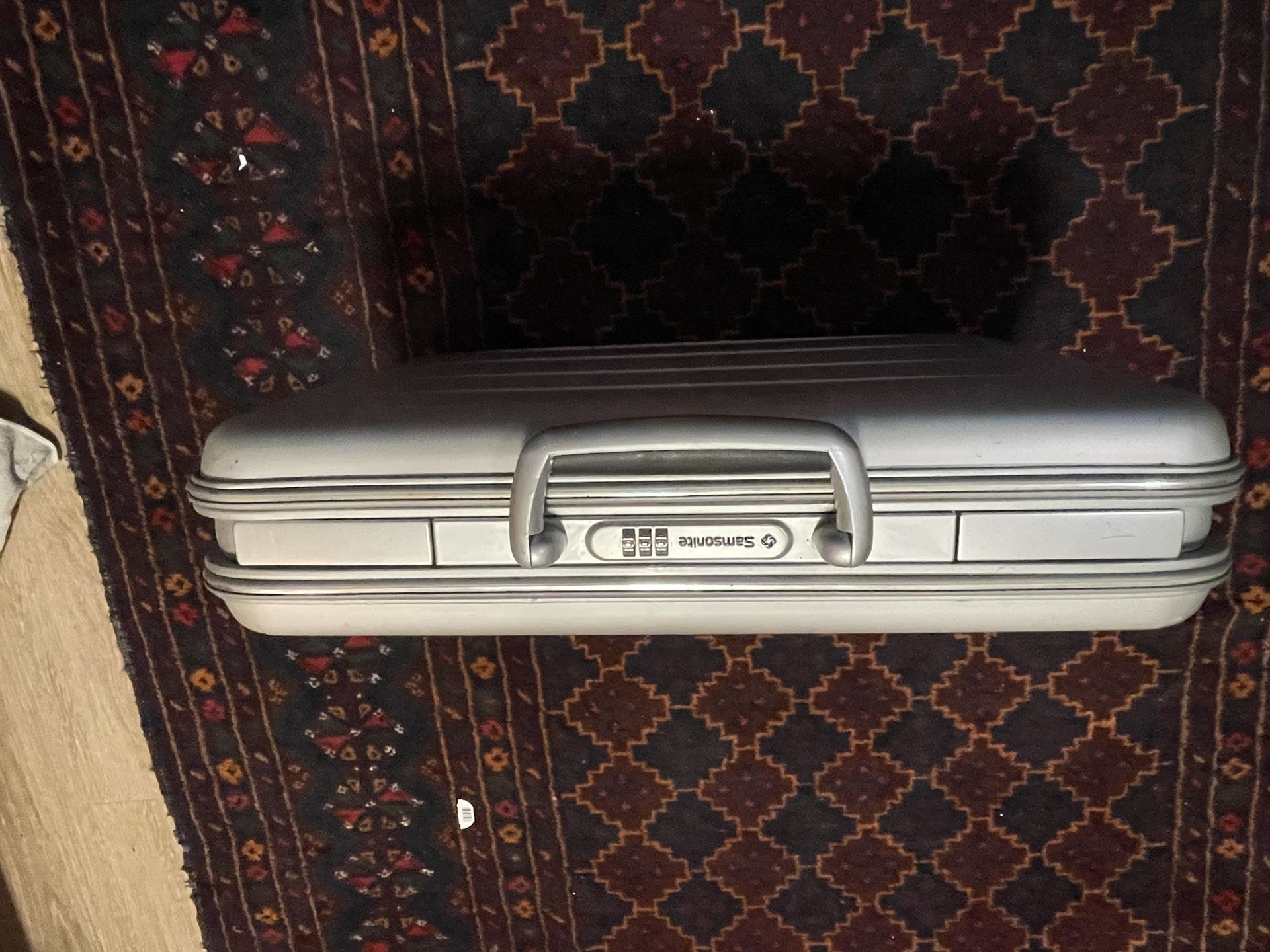 SAMSONITE 800 SERIES XYLEM ALUMINUM JAMES BOND