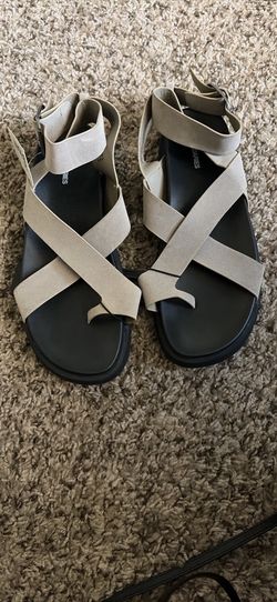 Women size 10 sandals