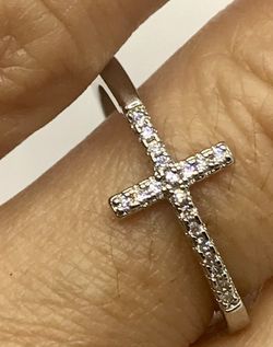 Cross Ring Size 7