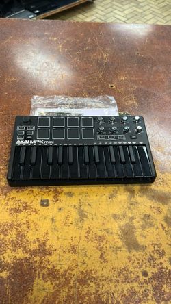 Akai professional MPK Mini MIDI keyboard