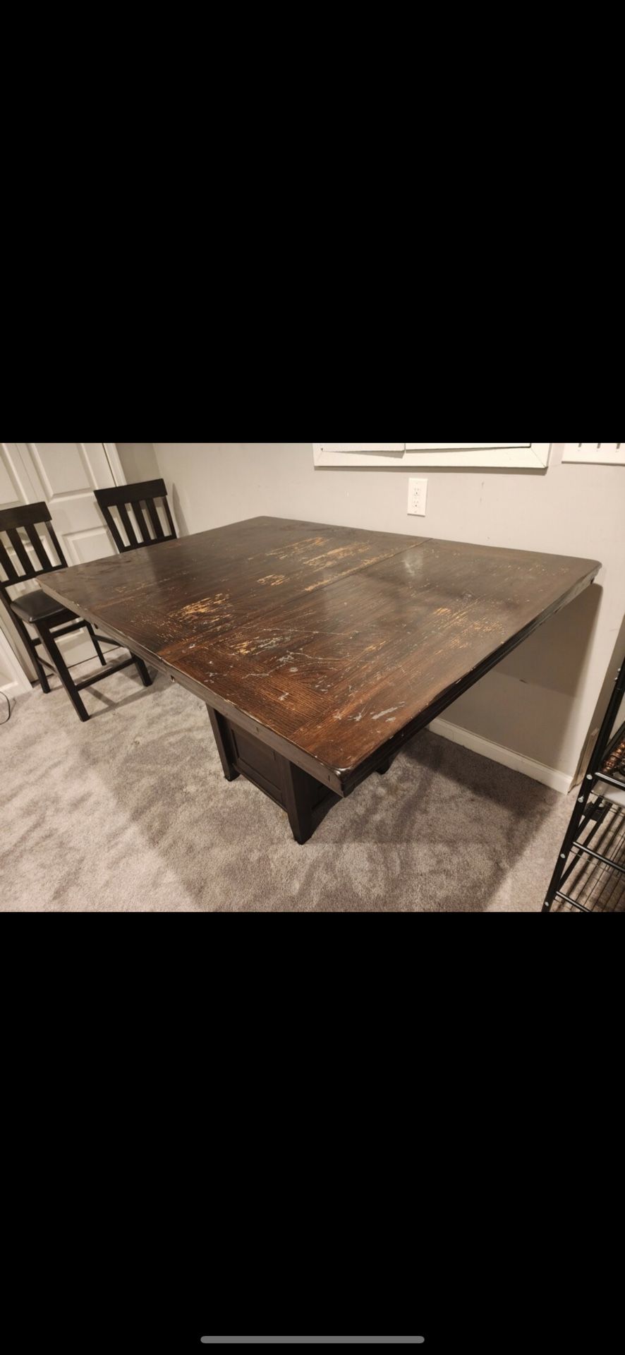 Living Room Table (Adjustable)