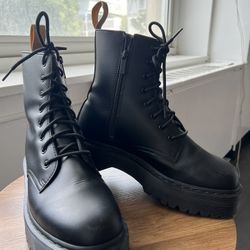 SIZE 12 - Dr. Martens Vegan Jadon II - Spring Cleaning ✈️