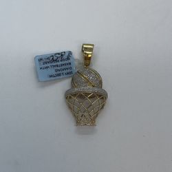 10K GOLD 1.00 CTW DIAMOND BASKETBALL WITH HOOP PENDANT. NEW.