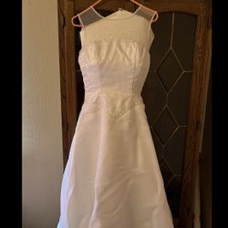 WEDDING DRESS Sz10 