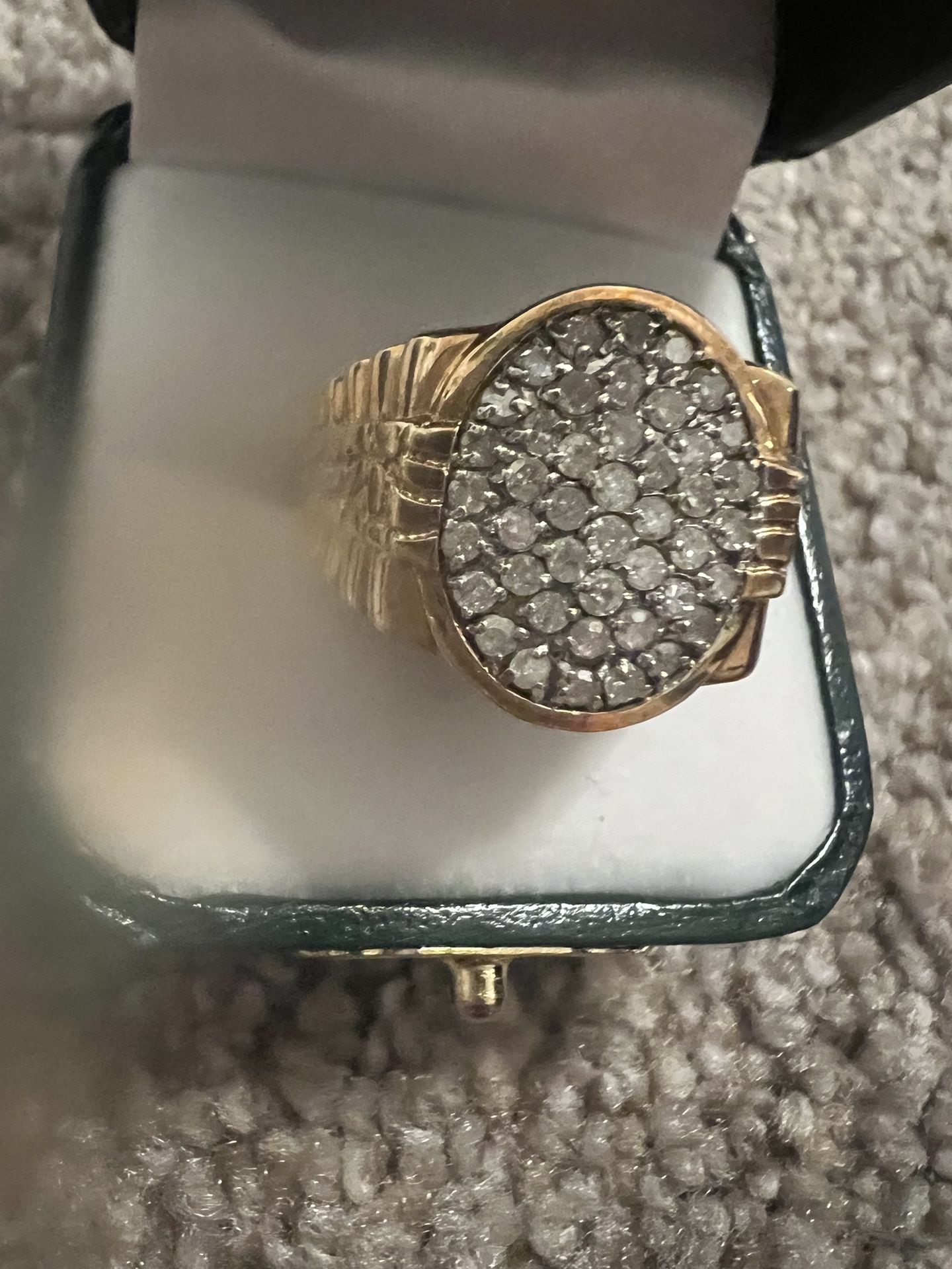 10kt Gold Diamond Ring