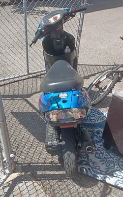 100 cc moped