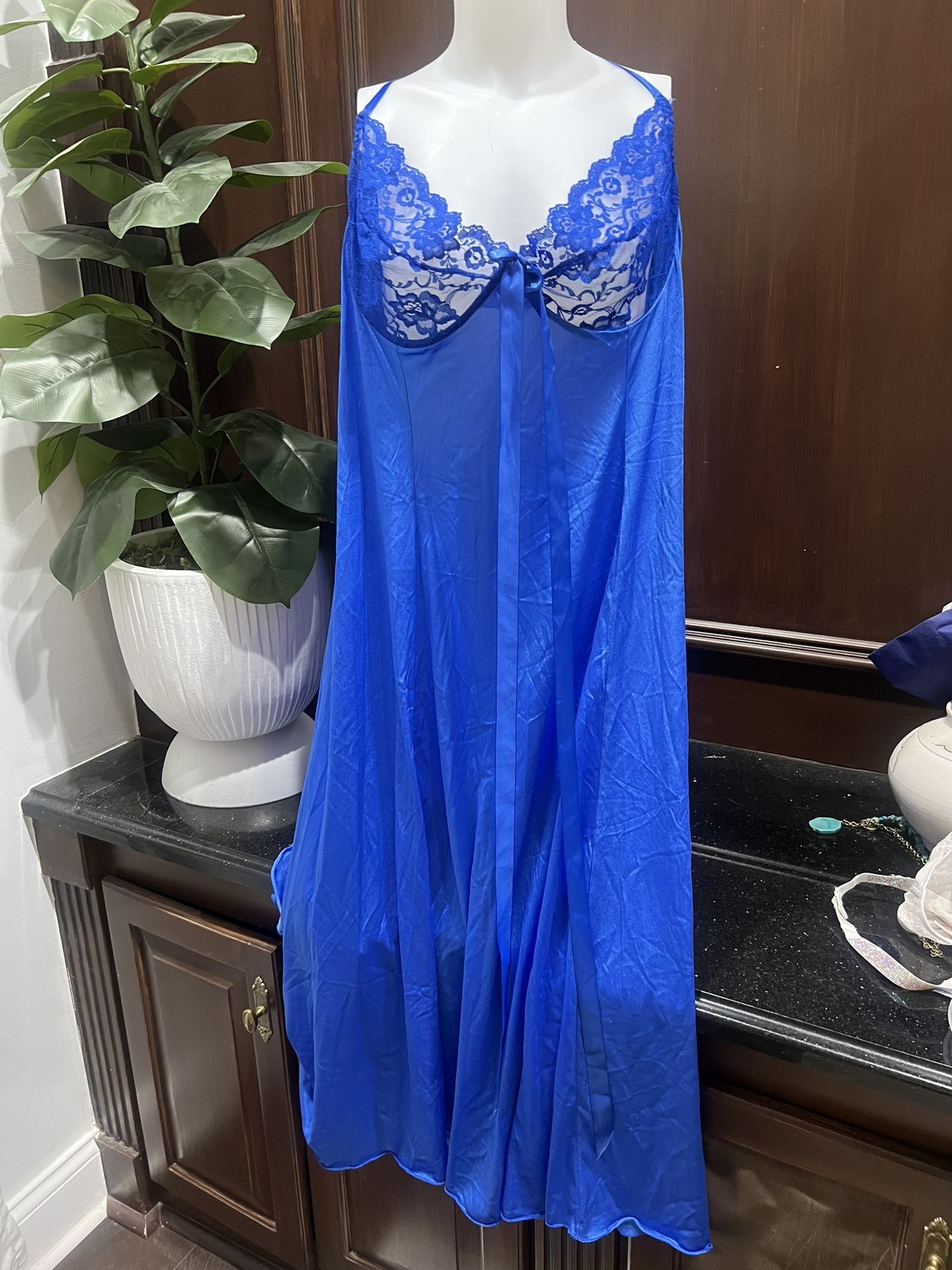 Vintage Intimate Attitudes Royal Blue nightgown
