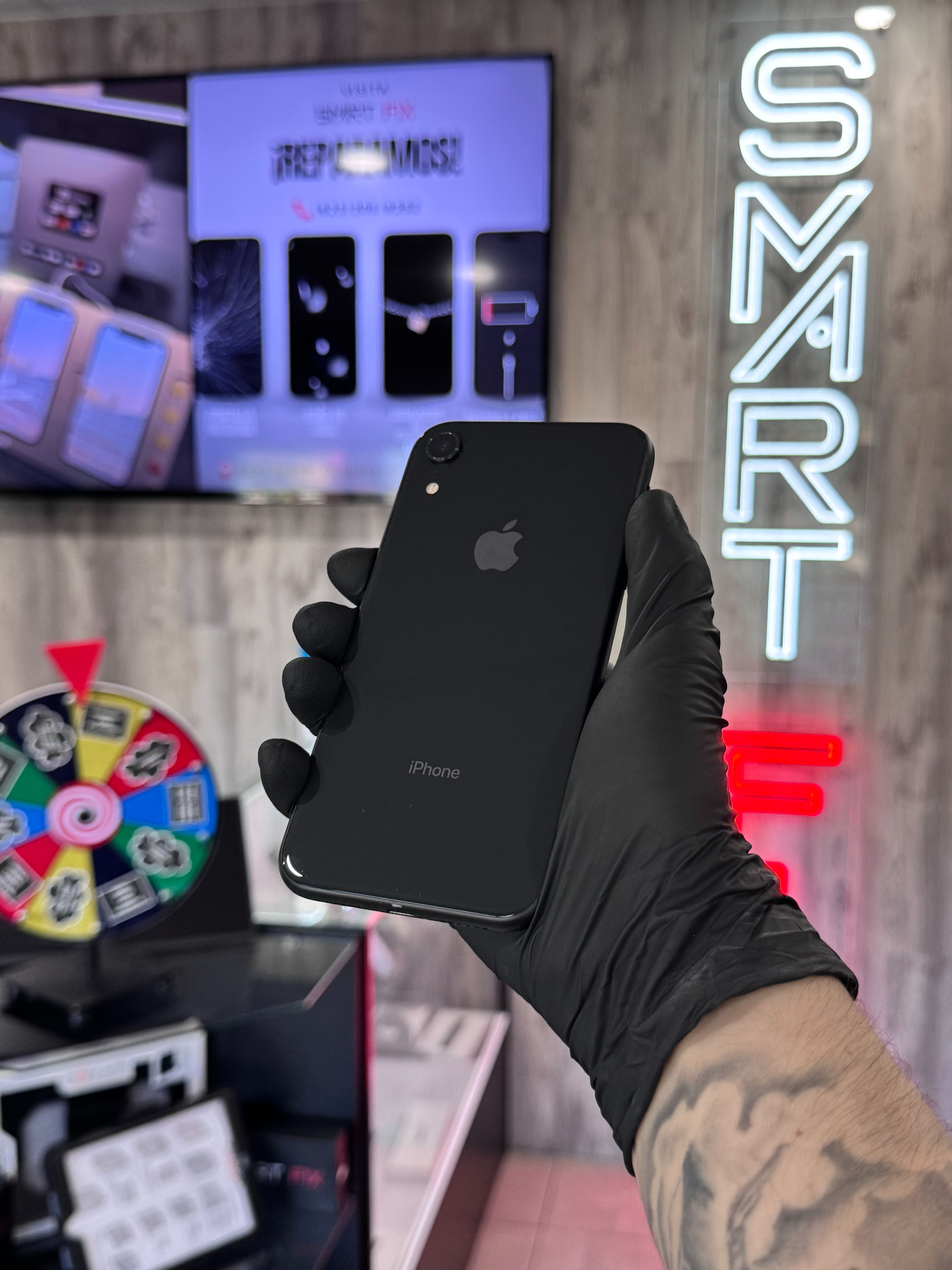 Apple iPhone XR 64 GB - Black (Unlocked) + Warranty