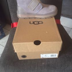 Uggs Used Size 5 Purple 