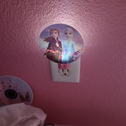 Disbey Frozen Night Light, Elsa and Anna