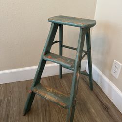 Vintage Wooden Ladder 