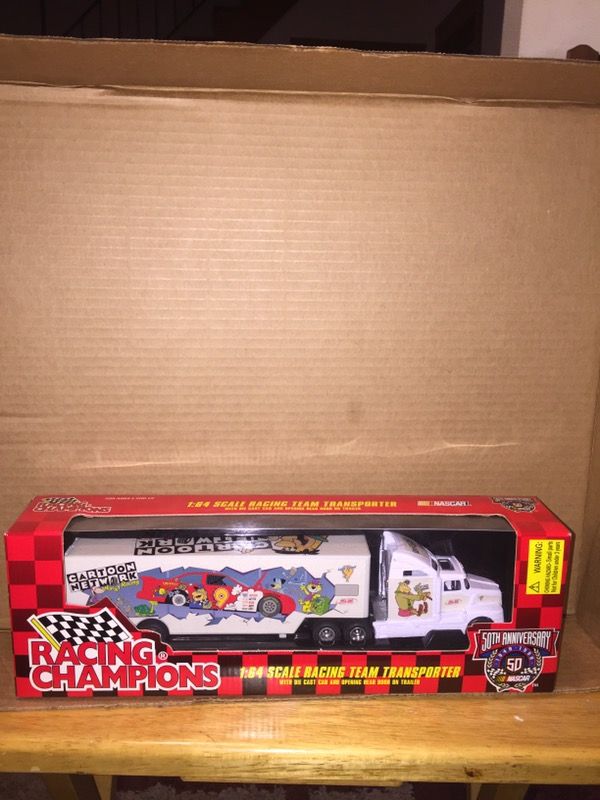 1/64 50th Anniversary NASCAR car carrier Cartoon Network