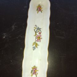 Vintage Aristocrat Bone China Pin Dish Trinket, Mint, Cracker Tray England

Measures 8½" x 2 1/8"

