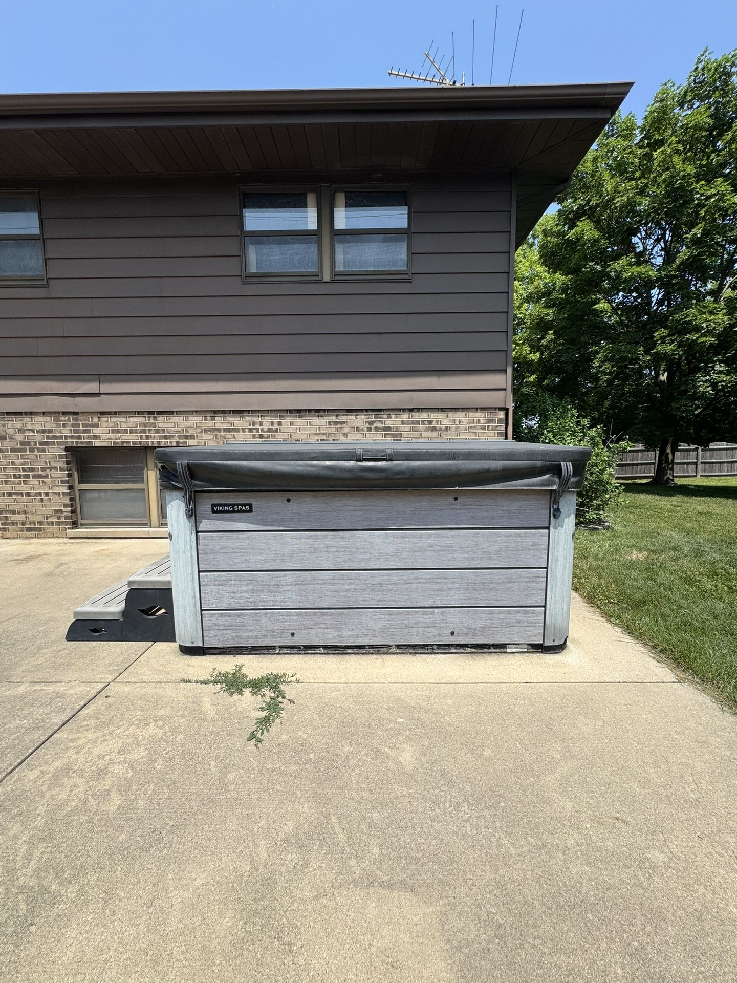 Viking Spas Kegacy 2 Hot Tub