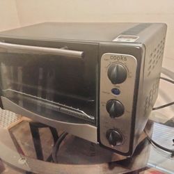 Toaster Oven - Like New