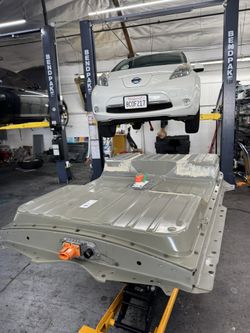 Nissan Leaf battery replacement unit - New - Used - remanufactured 