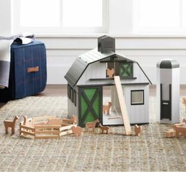 HEARTH & HAND  with Magnolia Wooden farm set