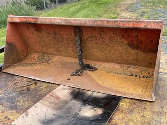 Kubota 60” Loader Bucket