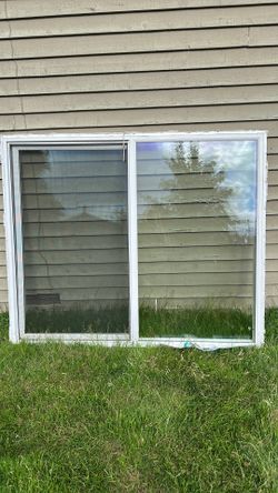 White 2002 Vinyl Slider Window