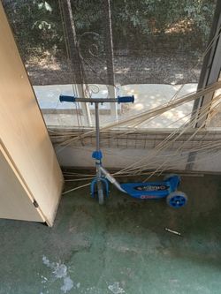 I am selling a Russell scooter. For. Kids