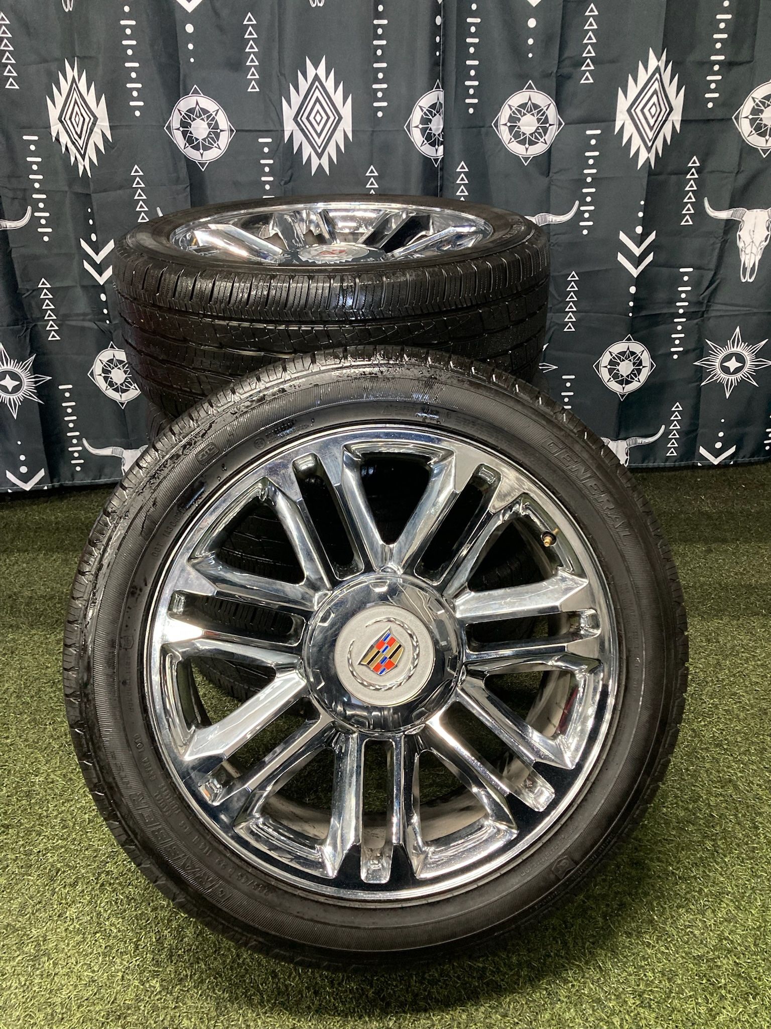 2014 Cadillac Escalade 6 Lug 22 Inch OEM Wheels