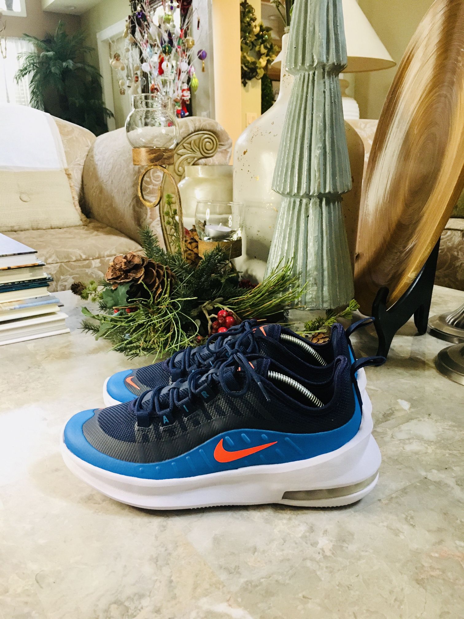 NEW Nike Air Max Axis Navy Blue Running Shoes AH5222 402 - SIZE 6Y /   WOMENS for Sale in Anaheim, CA - OfferUp